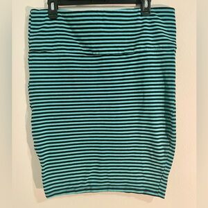 Pin-strip pencil skirt